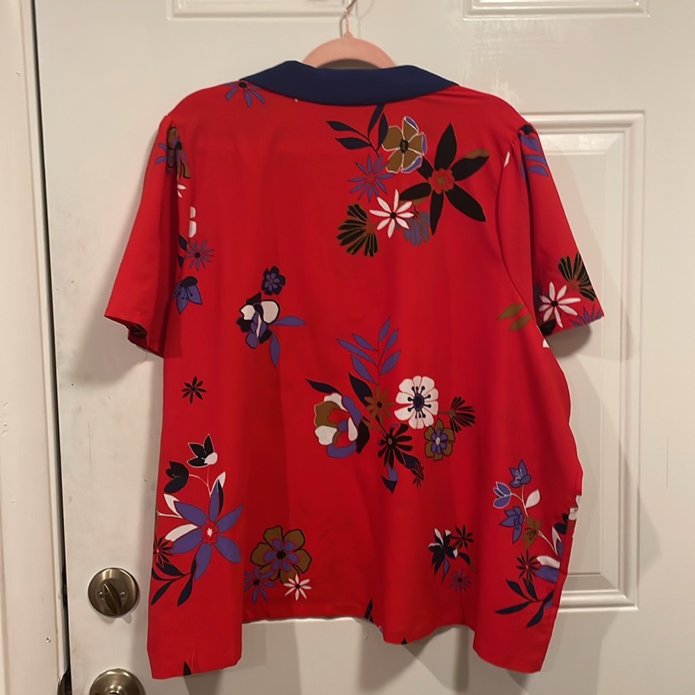 Red ModCloth Floral top - Picture 5 of 6